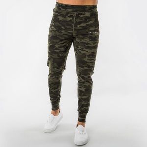 Men’s Alphalete Premium Joggers (Olive Camo)